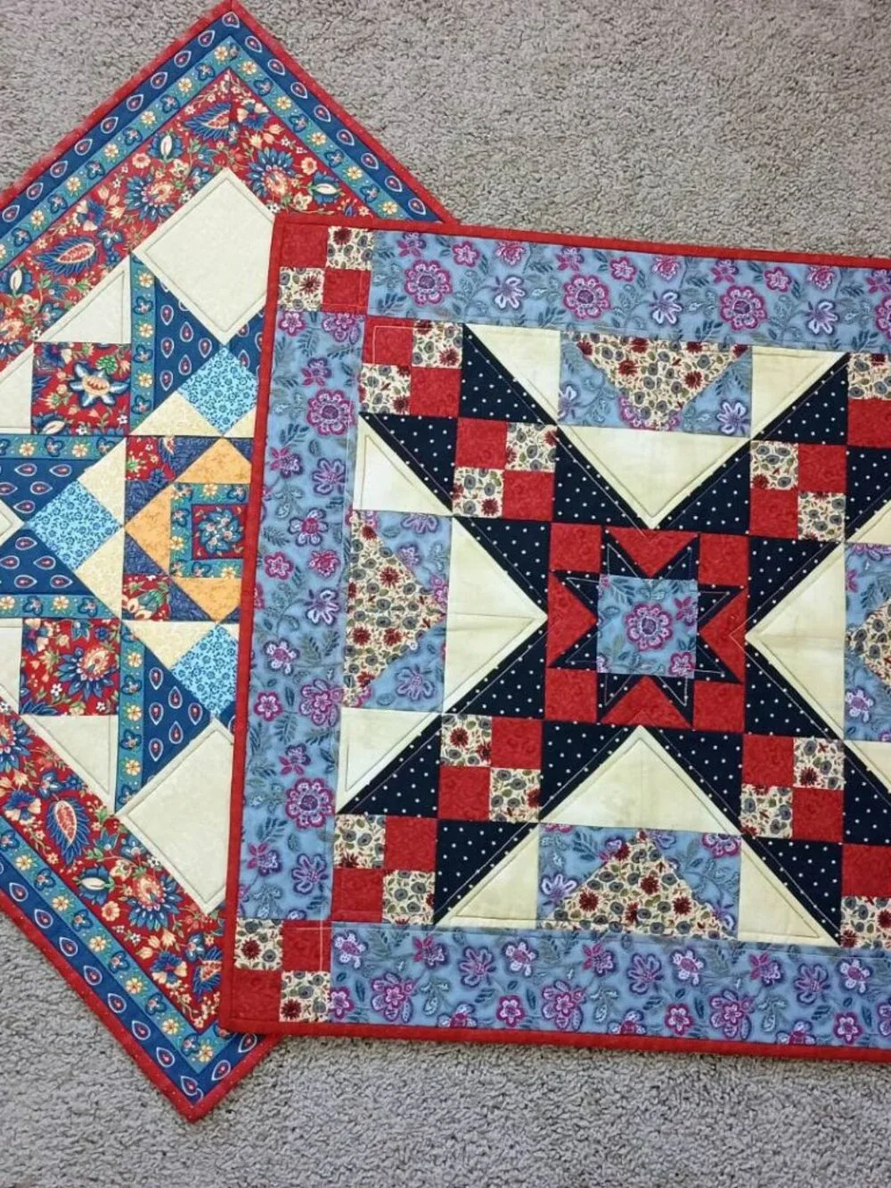 ❤️RED BLUE TAN GOLD QUILT STAR WALLHANGINGS (SET OF 2) AMERICANA PATRIOTIC